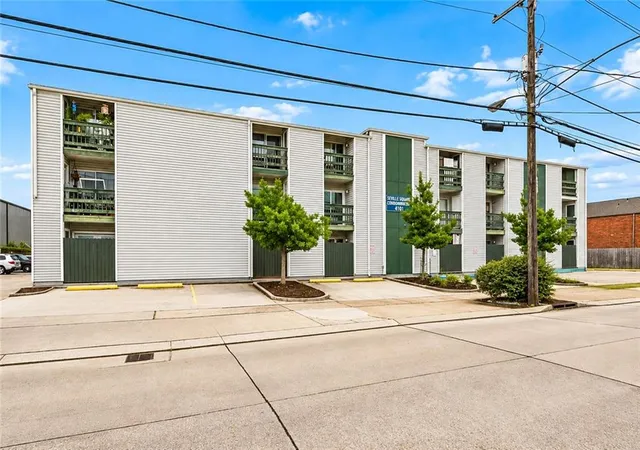 Condo for sale at 4101 Hessmer Ave #205, Metairie, LA 70002 | MLS# 2576922