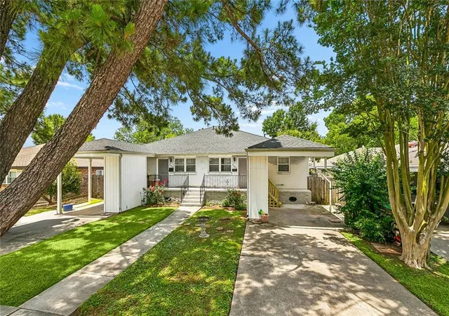 Photo 1 of Townhouse for sale at 2604 2606 Longwood Dr, Metairie, LA 70003 | MLS# 2576471 | Listing updated on 2026-09-20