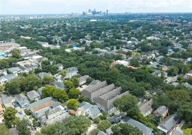 Photo 16 of Condo for sale at 920 S Carrollton Ave #H, New Orleans, LA 70118 | MLS# 2576919 | Listing updated on 2026-10-07