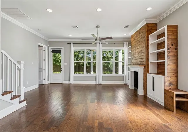 Photo 3 of Single family home for sale at 10 Magnolia Pl, Jefferson, LA 70121 | MLS# 2576903 | Listing updated on 2026-10-05