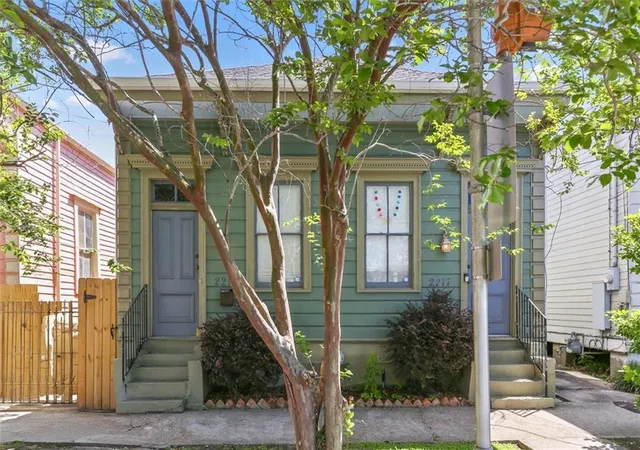 Multi family home for sale at 2217 19 Valence St, New Orleans, LA 70115 | MLS# 2576200