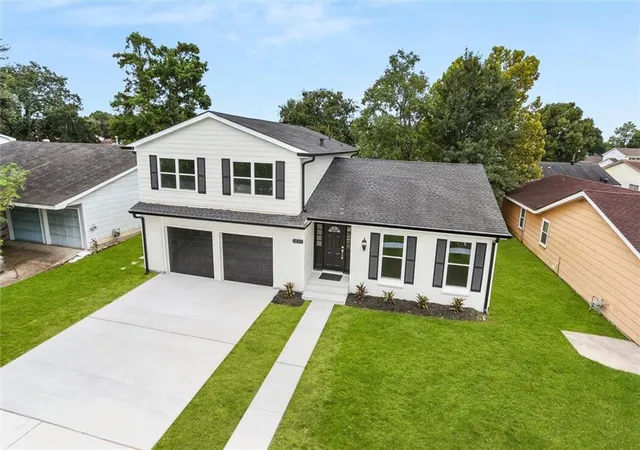Photo 3 of Single family home for sale at 3889 Chriswood Ln, Harvey, LA 70058 | MLS# 2573239 | Listing updated on 2026-09-21