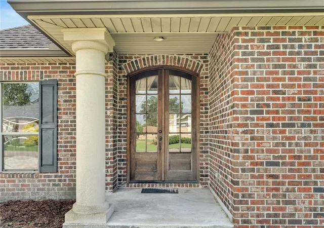 Photo 3 of Single family home for sale at 111 Saint Anthony St, Luling, LA 70070 | MLS# 2576343 | Listing updated on 2026-09-22