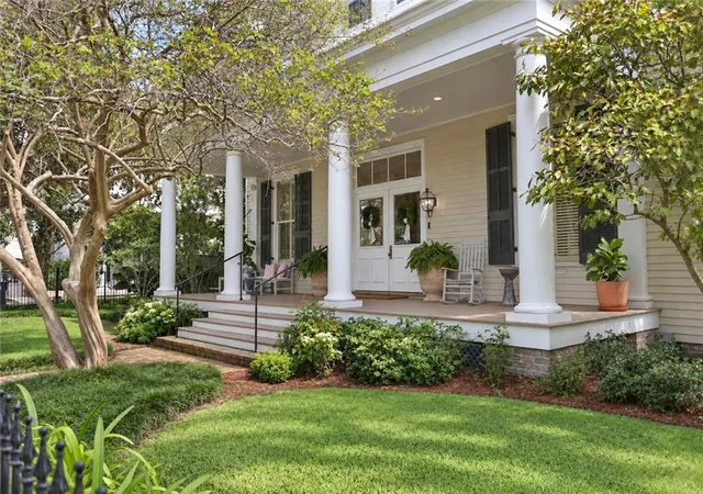 Photo 3 of Sale Pending at 2236 Prytania St, New Orleans, LA 70130 | MLS# 2576914 | Listing updated on 2026-09-29