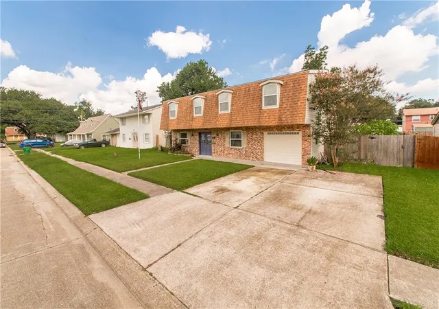 Photo 2 of Single family home for sale at 413 Evergreen Dr, La Place, LA 70068 | MLS# 2575001 | Listing updated on 2026-09-14
