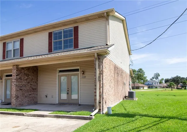 Photo 2 of Condo for sale at 1418 Windsor St #1418, La Place, LA 70068 | MLS# 2577053 | Listing updated on 2026-09-14
