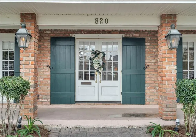 Photo 3 of Single family home for sale at 820 Fairfield Ave, Gretna, LA 70056 | MLS# 2577063 | Listing updated on 2026-09-28