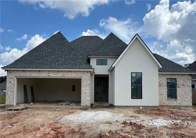 Single family home for sale at 2028 White Dove Dr, Madisonville, LA 70447 | MLS# 2577031 | Listing updated on 2026-09-14