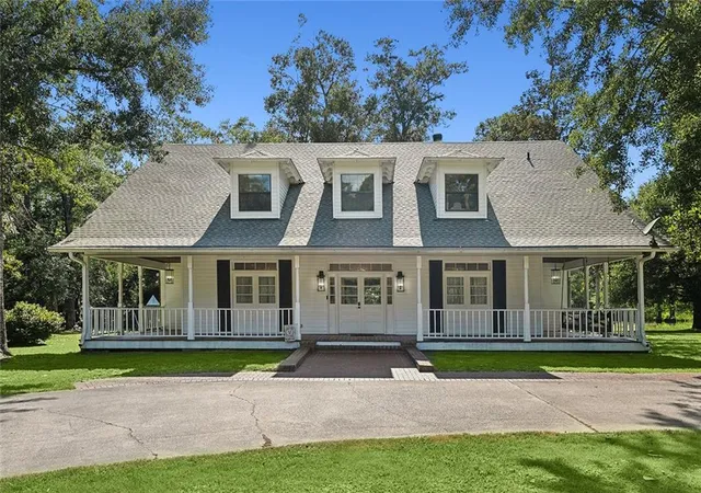 Photo 2 of Single family home for sale at 114 Kendrick Dr, Slidell, LA 70461 | MLS# 2577073 | Listing updated on 2026-09-14