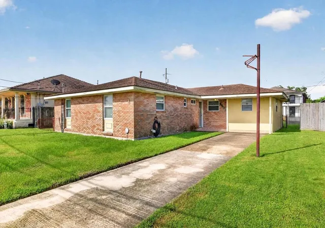 Photo 2 of Single family home for sale at 4632 Marque Dr, New Orleans, LA 70127 | MLS# 2576860 | Listing updated on 2026-09-15