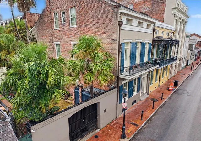 Photo 2 of Mansion for sale at 908 St Louis St, New Orleans, LA 70112 | MLS# 2577091 | Listing updated on 2026-09-21