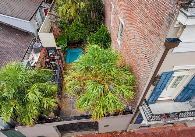Photo 3 of Mansion for sale at 908 St Louis St, New Orleans, LA 70112 | MLS# 2577091 | Listing updated on 2026-09-21
