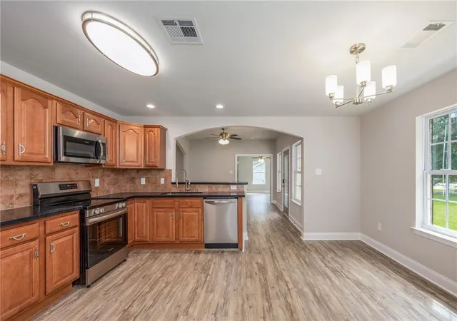 Photo 3 of Single family home for sale at 21348 Old Covington Hwy, Hammond, LA 70403 | MLS# 2576841 | Listing updated on 2026-09-22