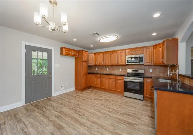 Photo 3 of Single family home for sale at 21348 Old Covington Hwy, Hammond, LA 70403 | MLS# 2576841 | Listing updated on 2026-09-22