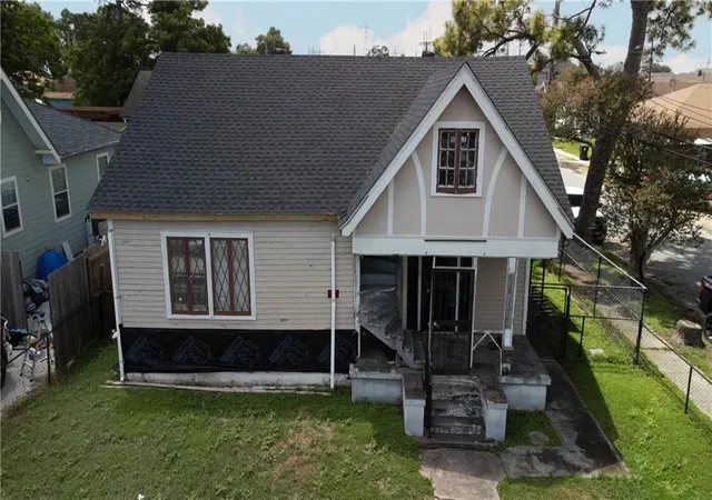 Photo 3 of Single family home for sale at 9130 Apple St, New Orleans, LA 70118 | MLS# 2575117 | Listing updated on 2026-09-15