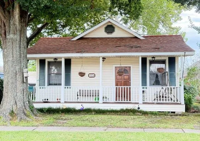 Single family home for sale at 1036 Helios Ave, Metairie, LA 70005 | MLS# 2577141