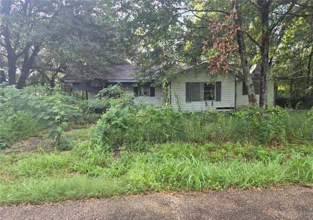 Photo 1 of Single family home for sale at 307 Steward St, New Iberia, LA 70563 | MLS# 2577178 | Listing updated on 2026-09-15