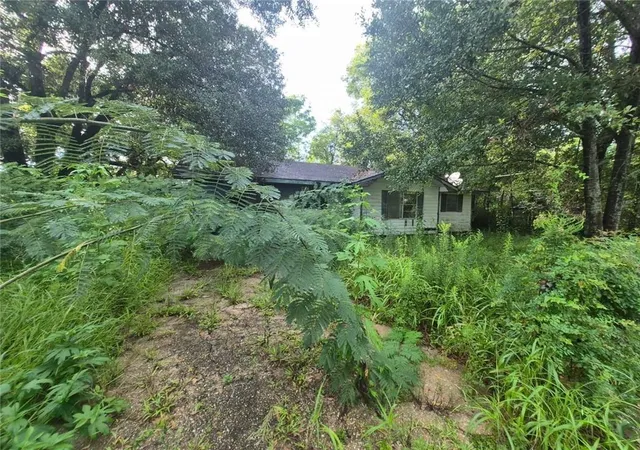 Photo 3 of Single family home for sale at 307 Steward St, New Iberia, LA 70563 | MLS# 2577178 | Listing updated on 2026-09-15