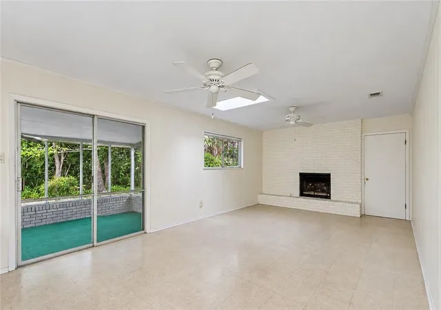 Photo 2 of Single family home for sale at 1443 Briarwood St, Slidell, LA 70458 | MLS# 2576979 | Listing updated on 2026-10-05