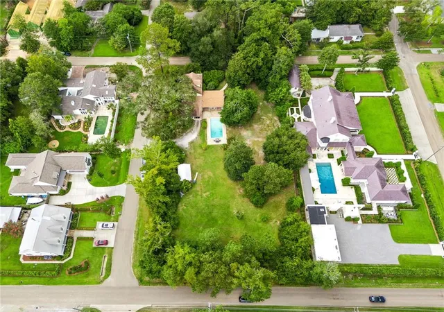 Photo 2 of Land for sale at 830 S Madison St, Covington, LA 70433 | MLS# 2577179 | Listing updated on 2026-09-14