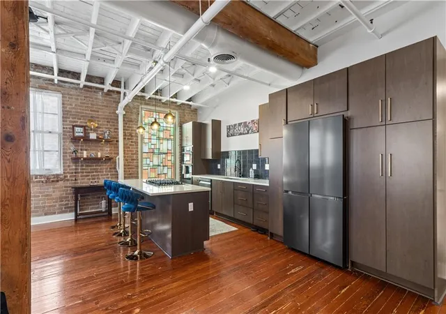 Listing Photo 5 - Condo for sale in building located at 422 Notre Dame St, New Orleans, LA 70130 - Unit #3