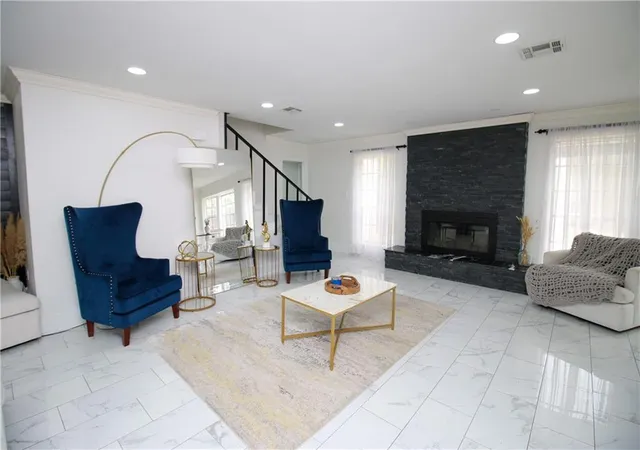 Photo 2 of Single family home for sale at 502 Burgander Dr, Kenner, LA 70065 | MLS# 2577100 | Listing updated on 2026-09-15