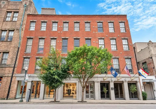 Photo 1 of Condo for sale at 448 Julia St #304, New Orleans, LA 70130 | MLS# 2577022 | Listing updated on 2026-09-25