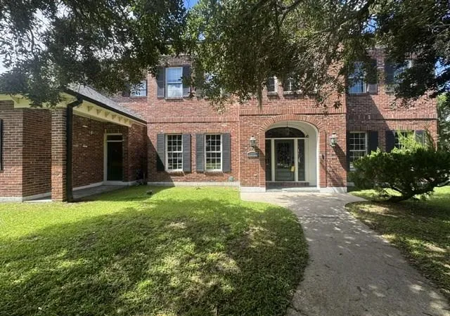 Photo 1 of Single family home for sale at 1 Rosedown Ct, New Orleans, LA 70131 | MLS# 2577293 | Listing updated on 2026-09-17