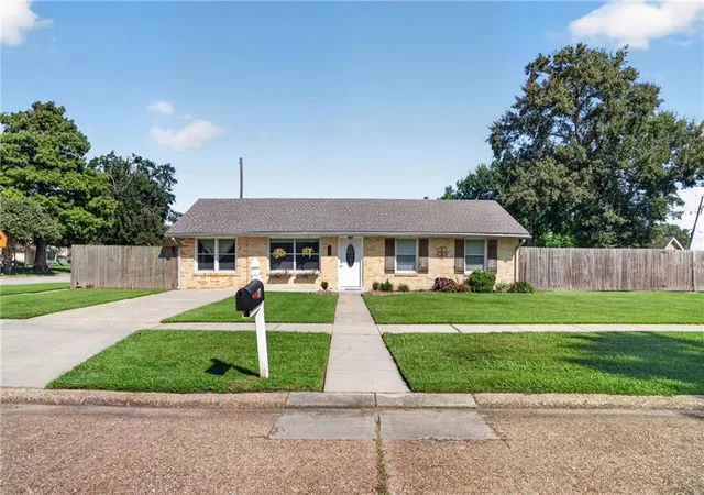Photo 2 of Single family home for sale at 56 Patterson Dr, Chalmette, LA 70043 | MLS# 2577291 | Listing updated on 2026-10-07