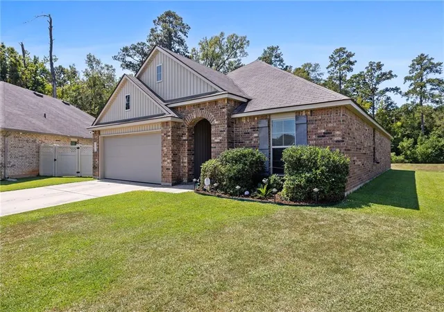 Photo 1 of Single family home for sale at 19463 Providence Ridge Blvd, Hammond, LA 70403 | MLS# 2577205 | Listing updated on 2026-09-15