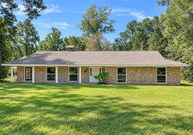 Photo 1 of Single family home for sale at 1526 14th Avenue, Franklinton, LA 70438 | MLS# 2575393 | Listing updated on 2026-09-16