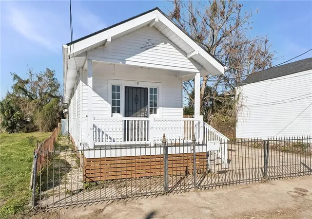 Photo 1 of Single family home for sale at 2061 N Miro St, New Orleans, LA 70119 | MLS# 2577390 | Listing updated on 2026-09-28