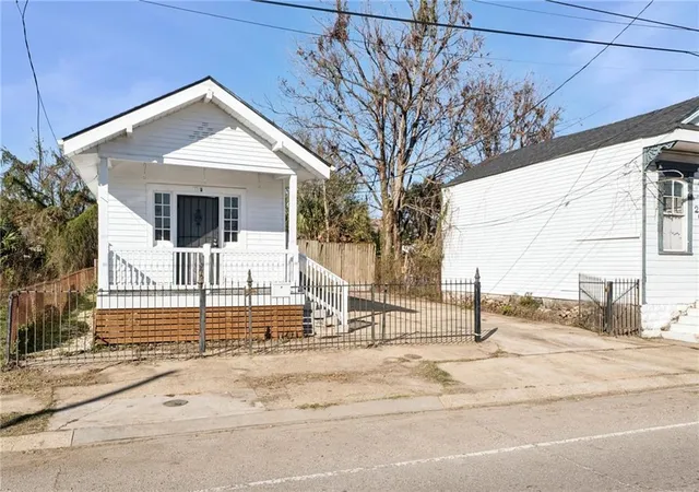 Photo 2 of Single family home for sale at 2061 N Miro St, New Orleans, LA 70119 | MLS# 2577390 | Listing updated on 2026-09-28