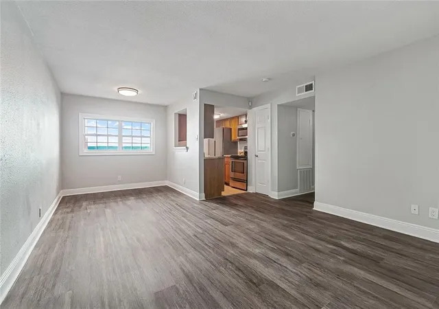 Photo 2 of Condo for sale at 4500 Palmyra St #H, New Orleans, LA 70119 | MLS# 2576998 | Listing updated on 2026-09-28