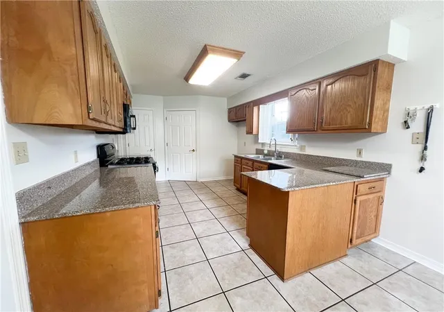 Photo 3 of Single family home for sale at 178 Cherokee Dr, Abita Springs, LA 70420 | MLS# 2576981 | Listing updated on 2026-09-16
