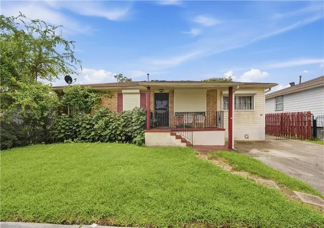 Photo 1 of Single family home for sale at 2089 Lincolnshire Dr, Marrero, LA 70072 | MLS# 2576917 | Listing updated on 2026-10-06