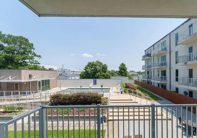Listing Photo 4 - Condo for sale in building located at 900 Bartholomew St, New Orleans, LA 70117 - Unit #319