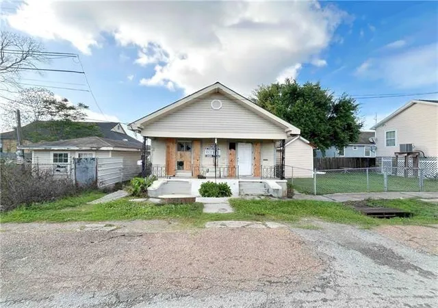 Multi family home for sale at 2407 S Miro St, New Orleans, LA 70125 | MLS# 2577408