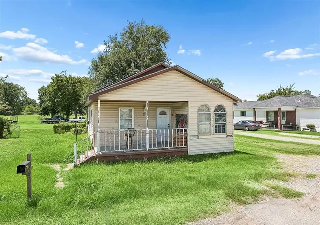 Photo 3 of Single family home for sale at 255 Fir St, La Place, LA 70068 | MLS# 2575639 | Listing updated on 2026-09-16