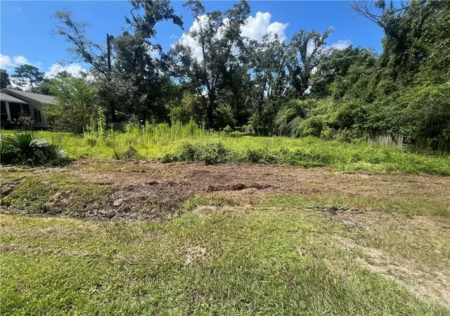 Photo 2 of Land for sale at 1217 W 33rd Avenue, Covington, LA 70433 | MLS# 2577429 | Listing updated on 2026-09-16