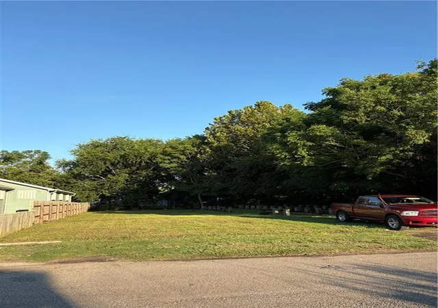 Photo 2 of Land for sale at 1335 Flood St, New Orleans, LA 70117 | MLS# 2576623 | Listing updated on 2026-09-16