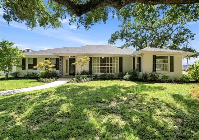Photo 1 of Sale Pending at 400 Turquoise St, New Orleans, LA 70124 | MLS# 2577539 | Listing updated on 2026-09-16