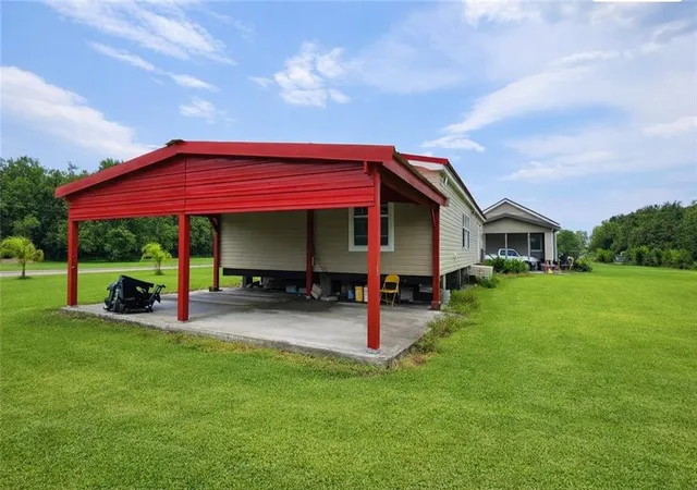 Photo 7 of Single family home for sale at 154 W Bray Ln, Buras, LA 70041 | MLS# 2577380 | Listing updated on 2026-09-16