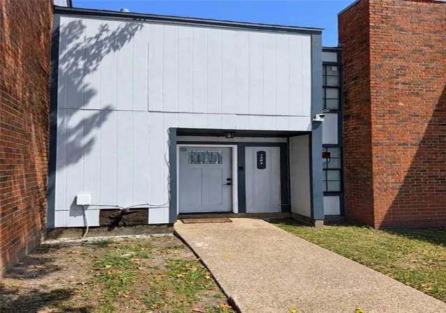 Photo 1 of Townhouse for sale at 6201 Morrison Rd #1304, New Orleans, LA 70126 | MLS# 2577548 | Listing updated on 2026-09-23