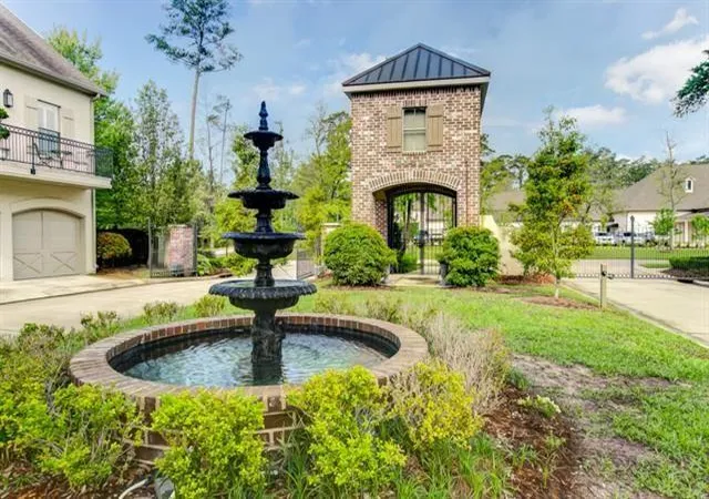 Photo 1 of Condo for sale at 827 Autumn Pl #202, Mandeville, LA 70471 | MLS# 2577530 | Listing updated on 2026-09-17