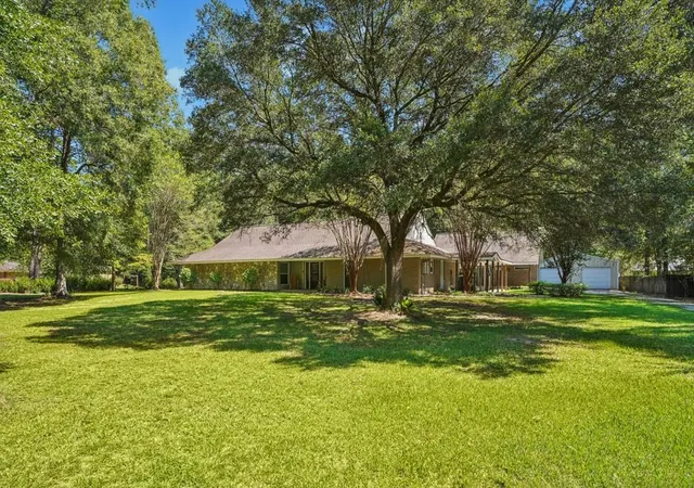 Photo 2 of Single family home for sale at 1740 Goodyear Dr, Bogalusa, LA 70427 | MLS# 2576750 | Listing updated on 2026-09-16