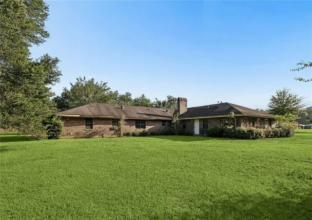 Photo 3 of Single family home for sale at 59375 Mitchell City Rd, Bogalusa, LA 70427 | MLS# 2577531 | Listing updated on 2026-09-19