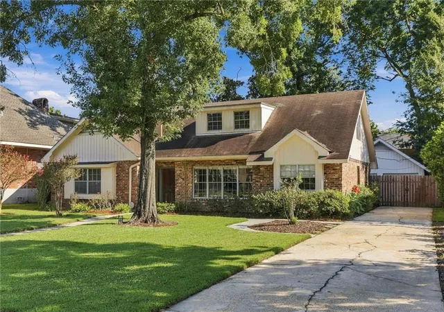 Photo 2 of Single family home for sale at 9529 Robin Ln, River Ridge, LA 70123 | MLS# 2577506 | Listing updated on 2026-09-19