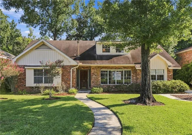 Photo 3 of Single family home for sale at 9529 Robin Ln, River Ridge, LA 70123 | MLS# 2577506 | Listing updated on 2026-09-19