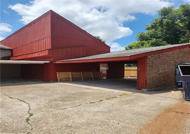 Photo 2 of Townhouse for sale at 1508 Chimney Wood Ln, New Orleans, LA 70126 | MLS# 2577428 | Listing updated on 2026-09-17